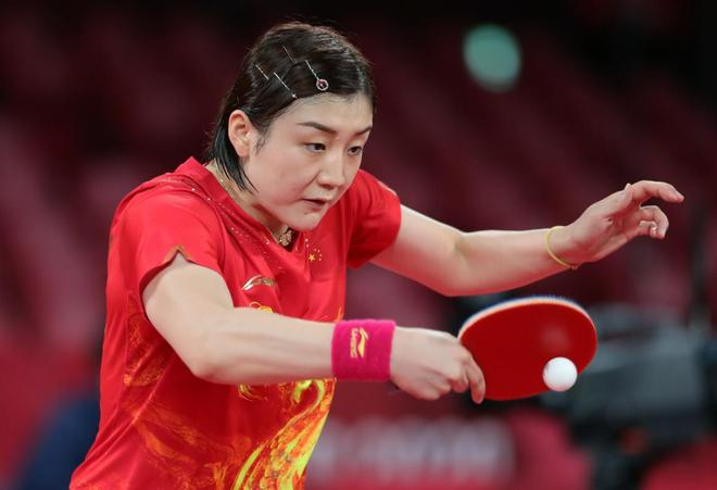 合周期使球 合周期使球